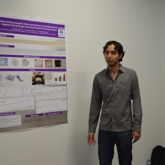 Marcelo Martínez con su proyecto "Development of Biocompatible Nanocomposites for the Manufacture of Knee Implants Using Single Point Incremental Forming Process"